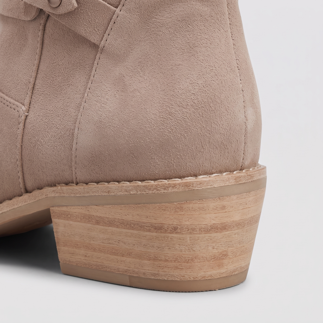 Mads - Orthopedic Boots